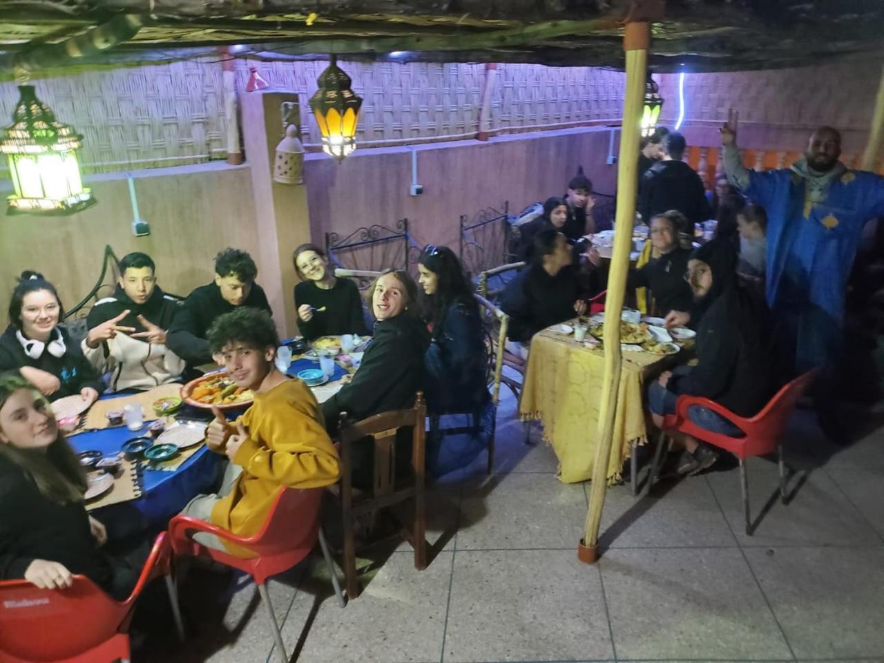 Hostel Afgo Rooftop 우아르자자테 외부 사진