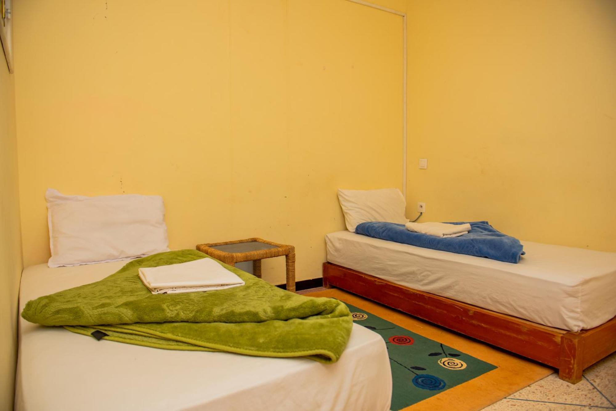 Hostel Afgo Rooftop 우아르자자테 외부 사진
